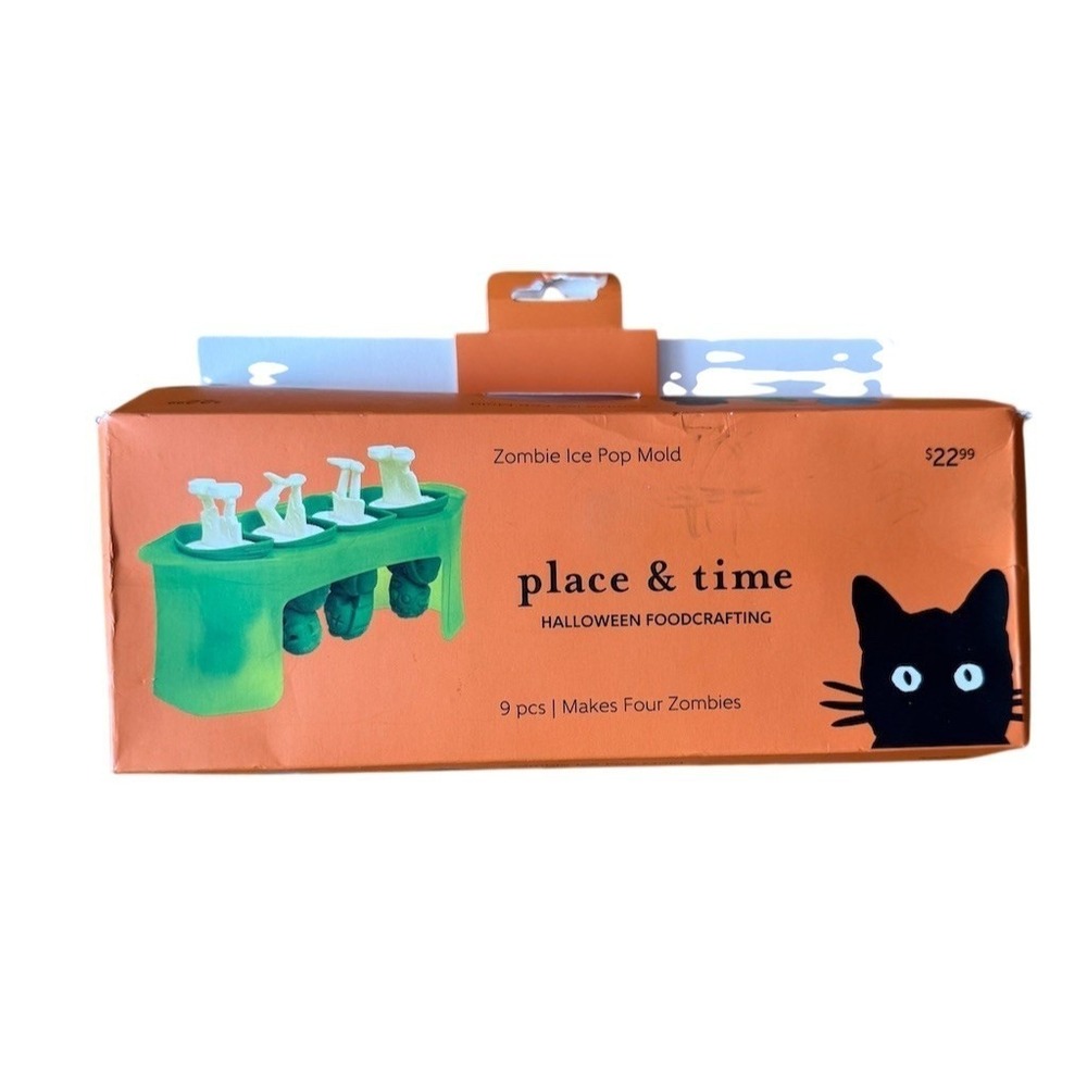 NIB Tovolo ZOMBIE Pop Molds Popsicles Silicone Halloween Novelty Horror Set of 4